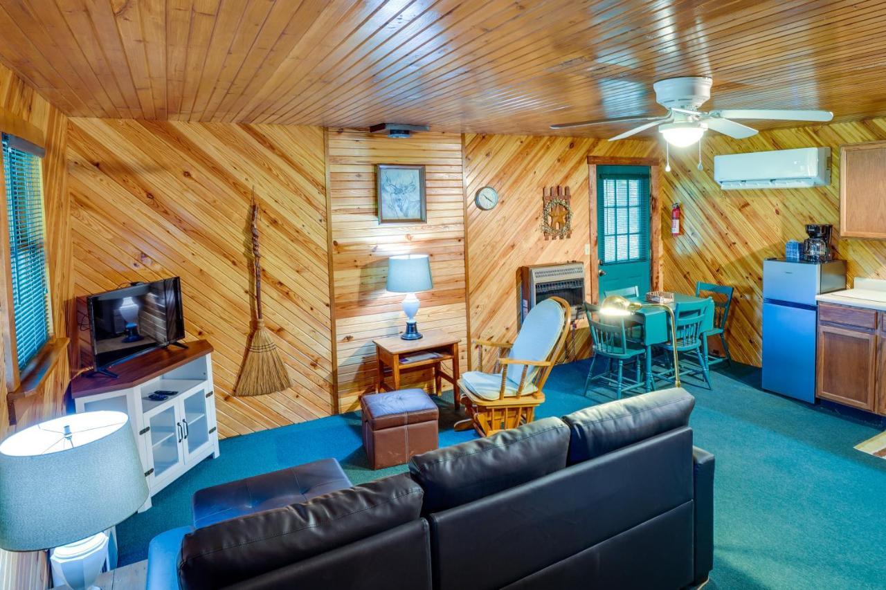 Cozy Green Bank Cabin About 2 Mi To Observatory! Villa Dunmore Exterior photo