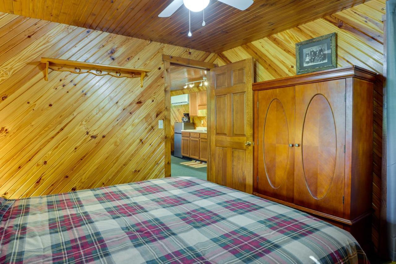 Cozy Green Bank Cabin About 2 Mi To Observatory! Villa Dunmore Exterior photo